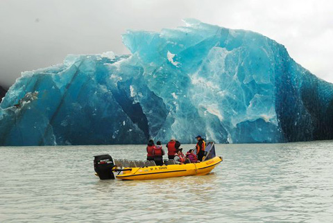 110242.glacier-iceberg.jpg