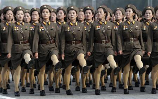 120302.korean-women-soldiers.jpg